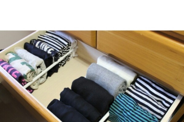 たたむ 見せるで楽しく整理整頓 Tシャツ収納アイデア Roomclip Mag Line News