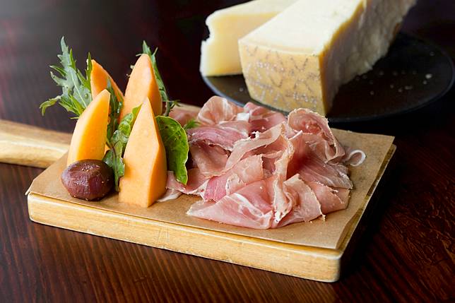 食慾之秋邂逅火腿芝士的濃香滋味 Sisguide Line Today