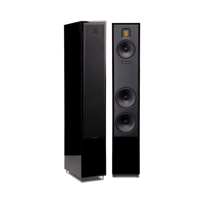 看過本刊第234期Martin Logan的ElectroMotion系列報導後，有沒有覺得很心動呢？以Theos為首組成多聲道的靜電、錐盆混血喇叭，表現肯定跟傳統錐盆單體的喇 叭不同。可是心動歸心動