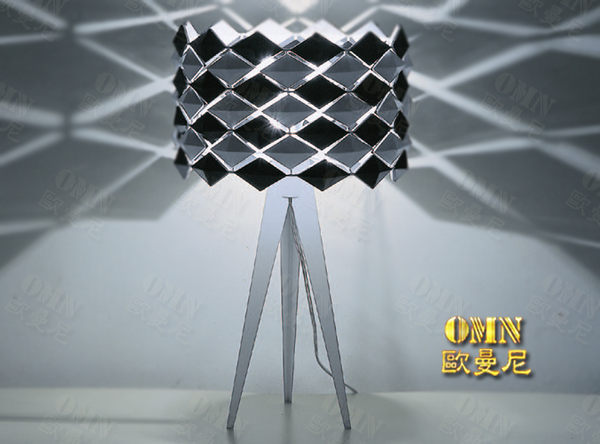 立燈★ [ 科技時尚感‧Tech fashion ] 落地燈 ♥燈具燈飾專業首選♥♥歐曼尼♥