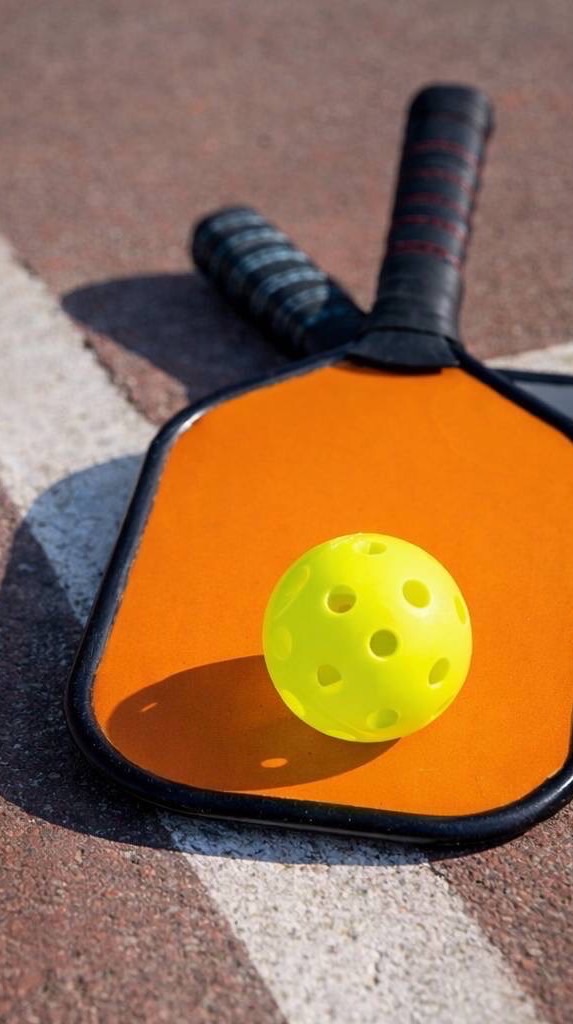เล่น pickleball สนาม grand fogo บางกรวย นนทบุรี 😊😊