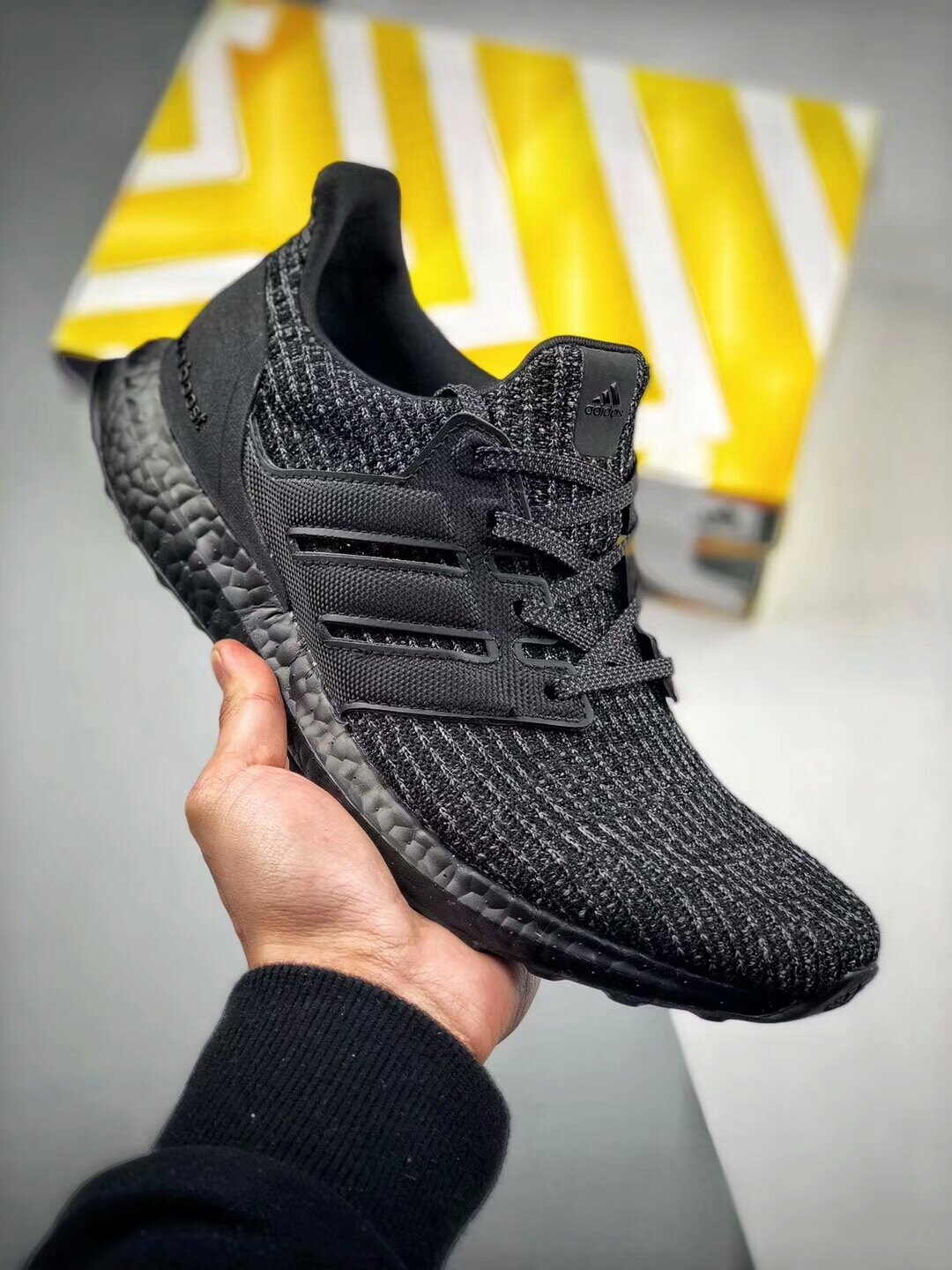 Adidas Ultra Boost UB 4.0休閒跑鞋 情侶款