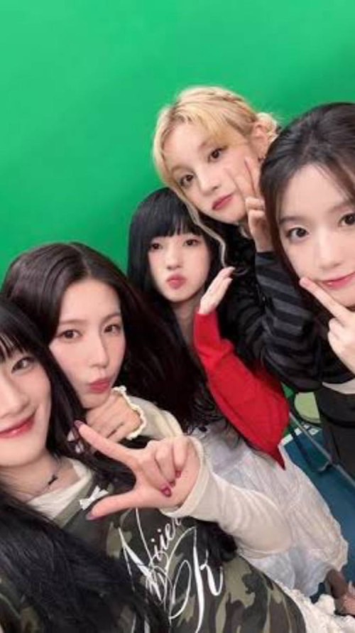 K-pop女星送圖and聊天群