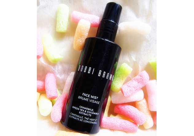 BOBBI BROWN 植萃舒緩保濕噴霧