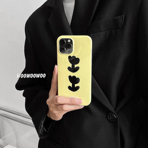 韓國ins溫柔奶油黃黑色小花手機殼 適用於 iPhone 13 12 11 pro max XR Xs