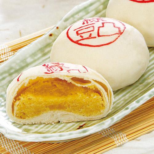 ★傳統烘焙，多層酥皮口感，料好實在，老少咸宜 ★數十年老道師父以手工捲皮、桿圓、輾壓、整皮製作 ★純手工自製綠豆仁，製作出鬆軟綿密，呈現黃綠色澤的綠豆沙內餡 ★年年暢銷排行，銷售NO.1 ★送禮最佳好