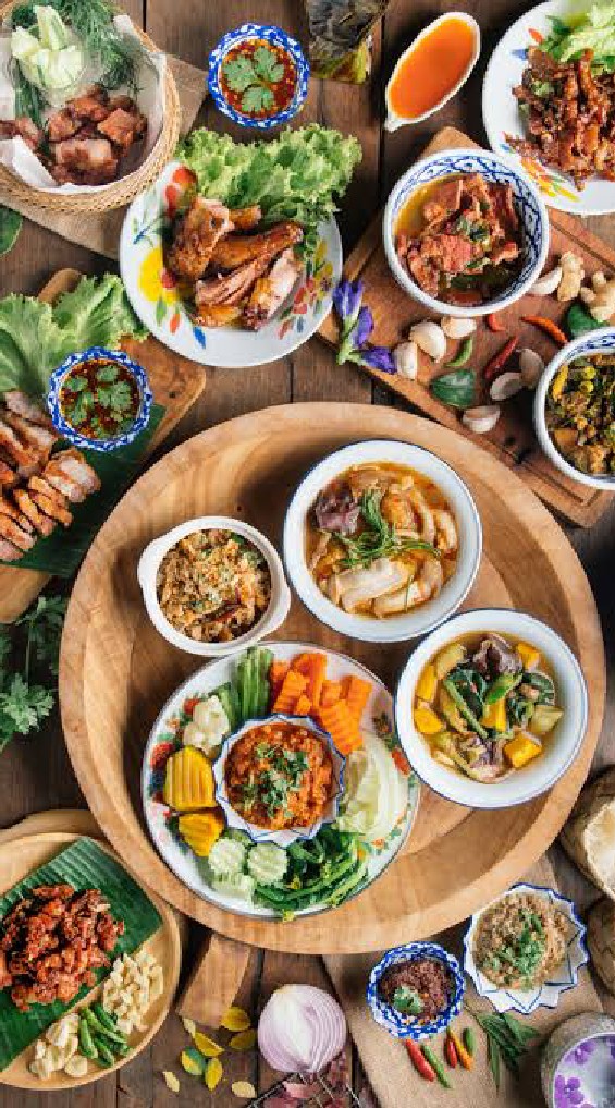 ร้านอาหารเจครัวแม่รุ้ง บ้านพอน ถลาง