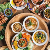 ร้านอาหารเจครัวแม่รุ้ง บ้านพอน ถลาง