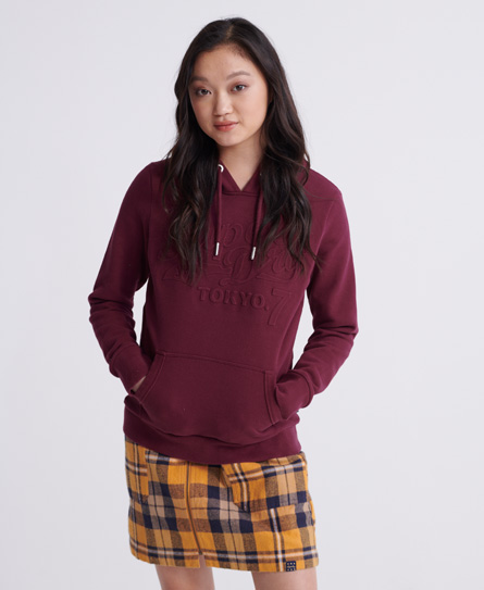 Superdry women's Tokyo 7 embossed hoodie. A classic pullover style hoodie, featuring ribbed cuffs an
