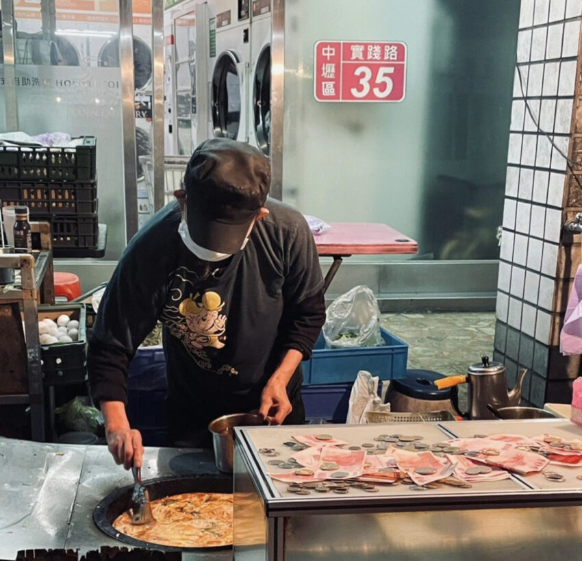 中原夜市美食｜長髮阿伯蔥油餅