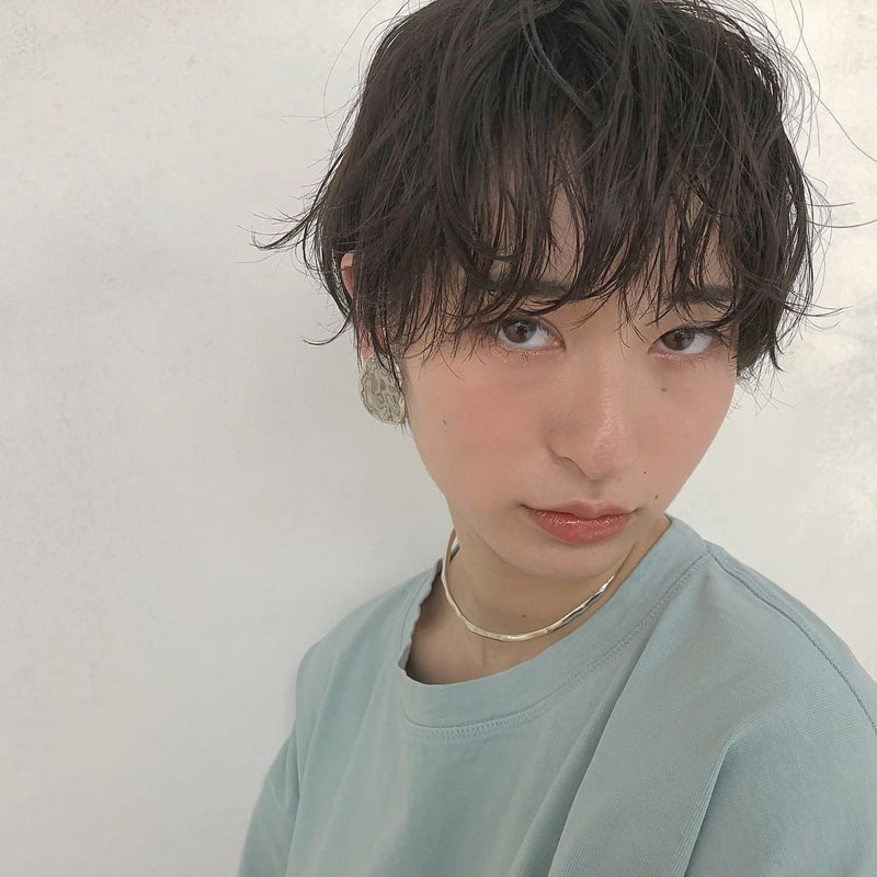 桁違いにオシャレ 黒髪 パーマ レングス別ヘアカタログから気になるパーマの種類まで