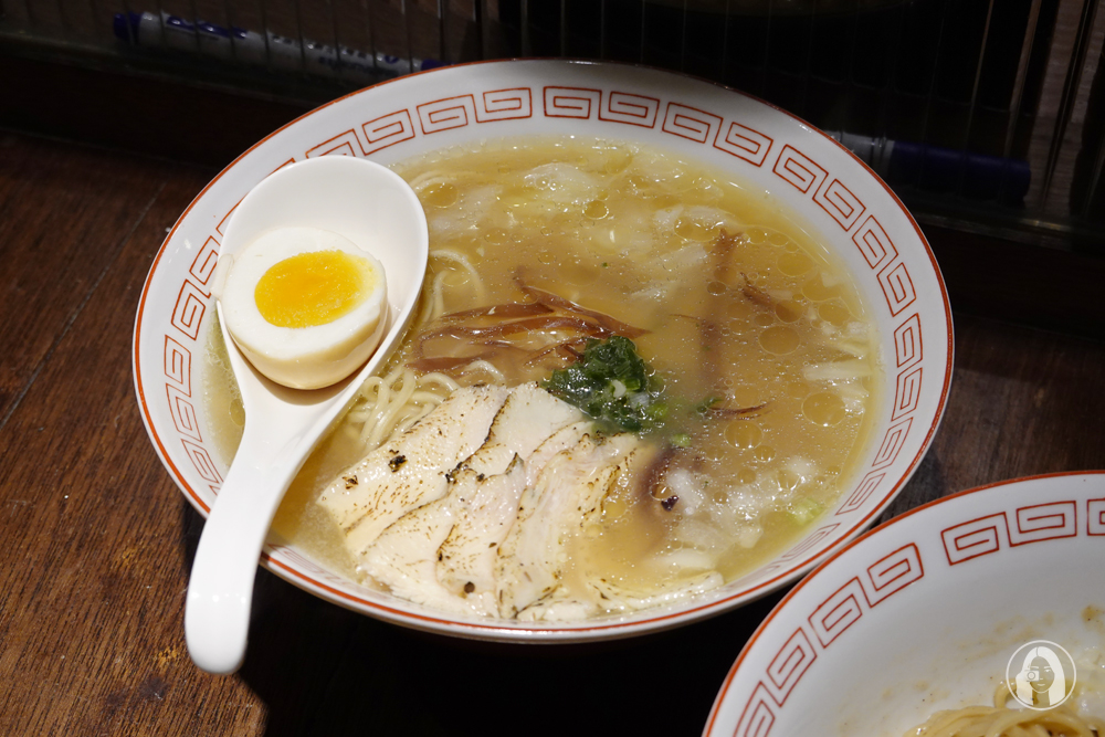 鹽味黃金雞湯麵