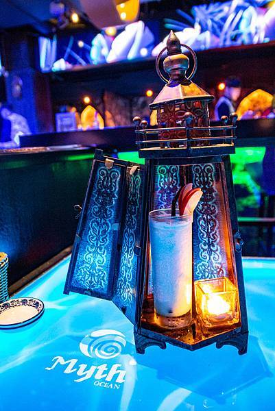 【台中夜店】MythOcean-是酒吧也是夜店，更是美味無比的餐廳！還有免費的猛男猛女鋼管秀哦！