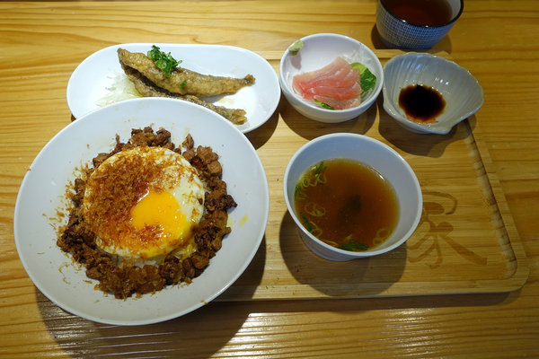 北投日式無菜單料理-漁當家食堂，石牌日本料理，漁當家午餐定食、魚滷飯好吃又超值，包場能客製化的榮總附近無菜單日本料理