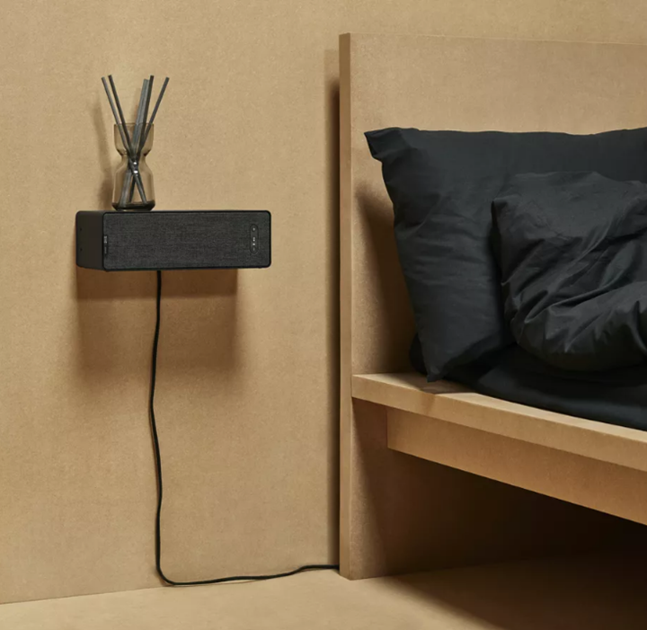 是桌燈也是喇叭？瑞典傢俱品牌 IKEA 與音響大廠 SONOS 聯手打造「檯燈型」智慧音箱
