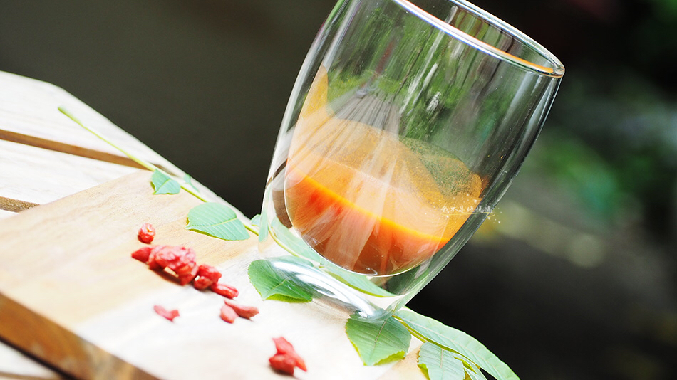 養·食療並用的中華藥膳,食補,中藥食補,防疫三寶,防疫三寶茶,神農本草經,枸杞抗氧化,枸杞 東森,枸杞 迪化街,便宜中藥材,枸杞茶,枸杞泡茶