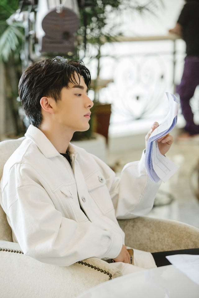 「無縫接軌拍新戲」的明星1：張新成