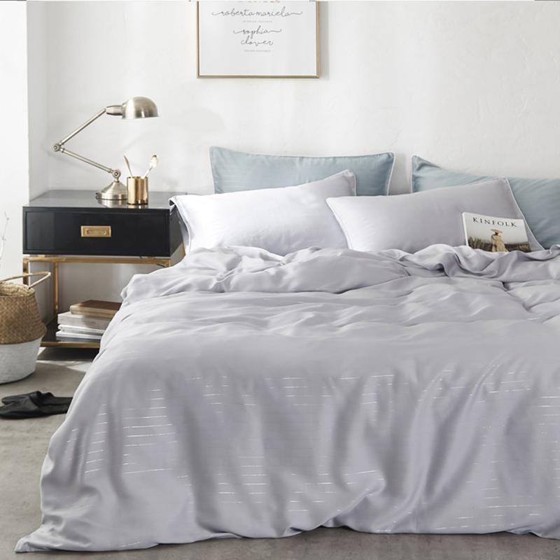 產品特色 國際紡織認證 台灣製造 銀纖維系列 有效抗菌抗臭抗靜電 質地舒適輕柔 花型奢華優雅 超舒柔，絕佳細緻觸感 產品介紹 注意事項 注意事項 本產品為個人衛生用品，一經拆封即無法回復原狀。 除非拆