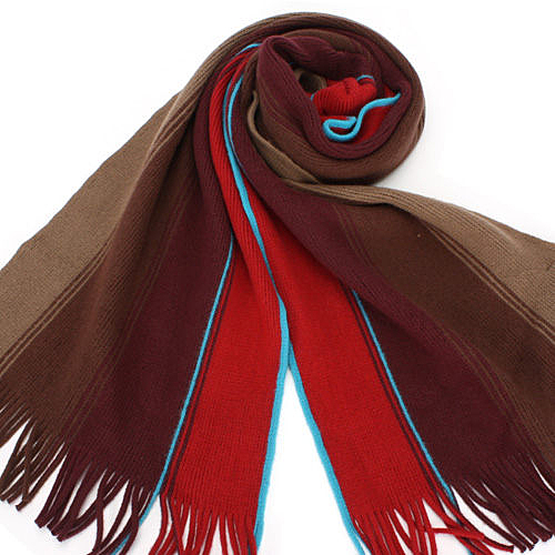 秋冬新推出純棉圍巾，優雅溫暖的彩色條紋設計