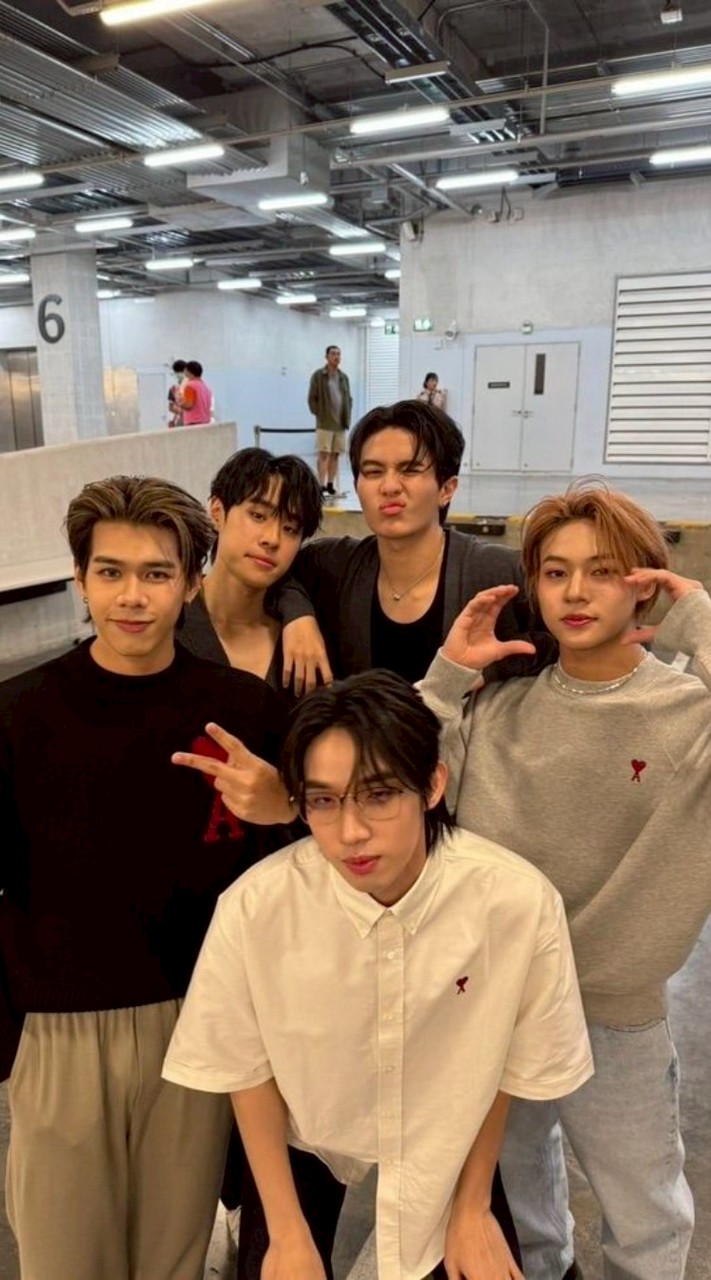 กลุ่มเด็กชอบlykn