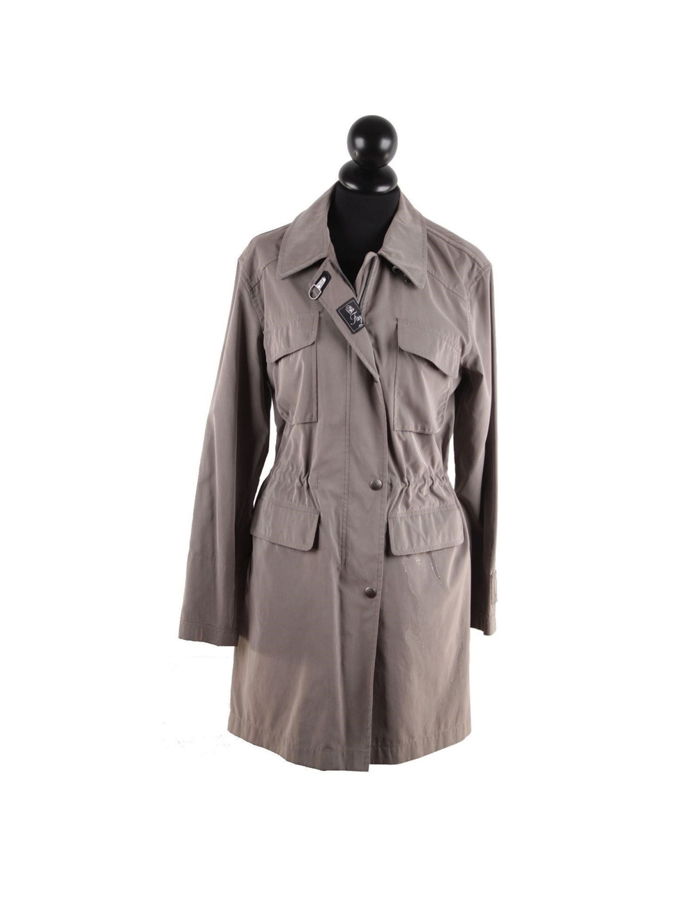 多功能戶外女士FAY夾克-可調節束帶腰圍。 -柔軟輕巧的面料-飾有鉚釘的正面下方有兩點式前拉鍊-帶袖口的長袖設計-胸部有2個門襟口袋，臀部有2個門襟口袋-尺寸：小（此商品所示尺寸為所示尺寸由設計師在標