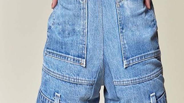 Peneliti Buktikan Kantong Celana Jeans Wanita Lebih Kecil 