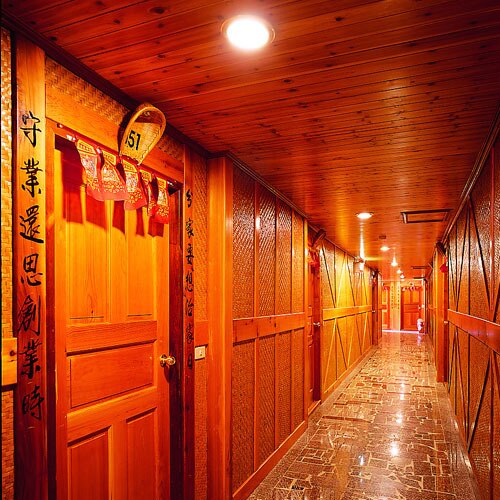 【嘉義】奮起湖大飯店-四人房-平日住宿,含早餐