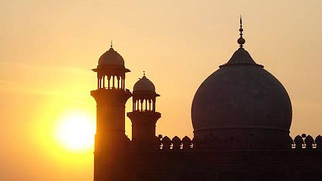 Masjid terbesar di asia tenggara