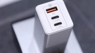 搭台版安規晶片，倍思黑科技 GaN 氮化鎵 2C1A 三口充電頭即將上市