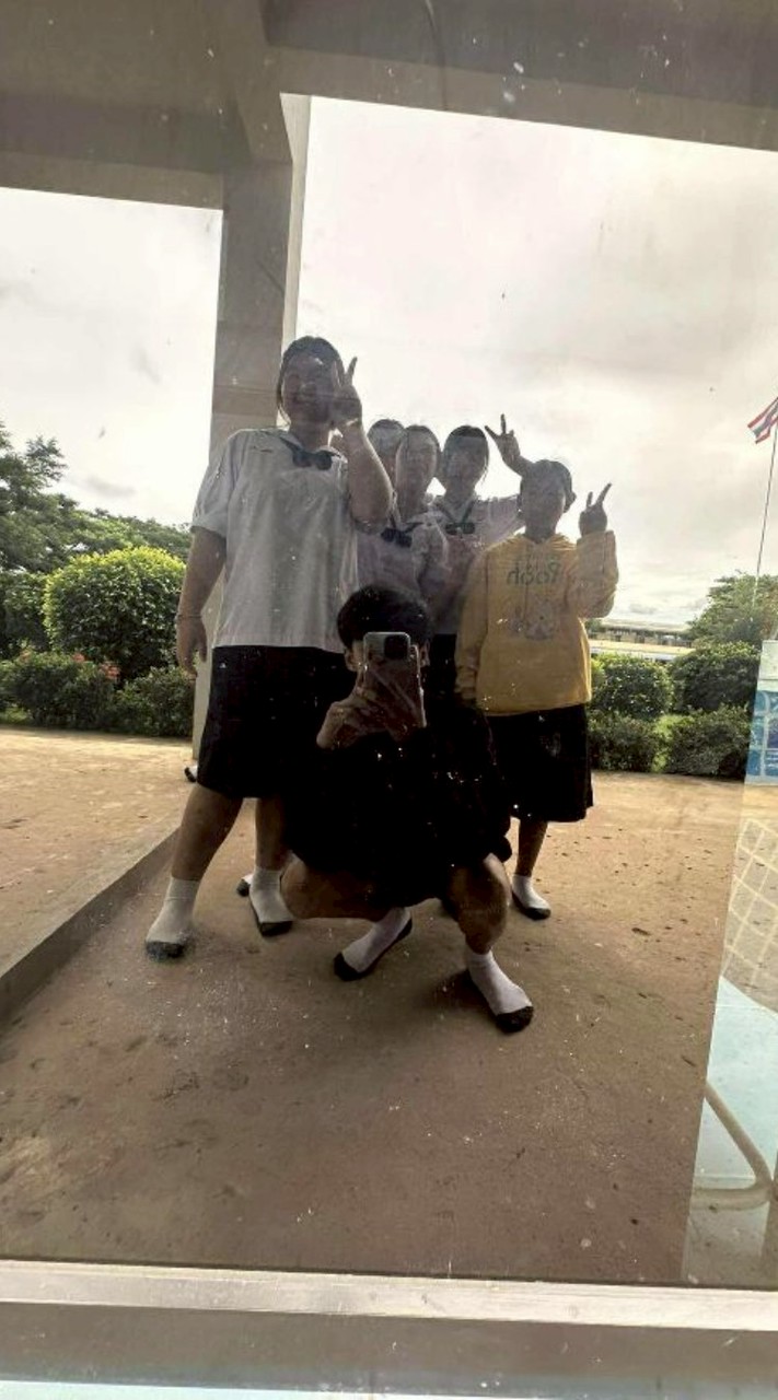 นอนไม่หลับมารวมตัวกัน