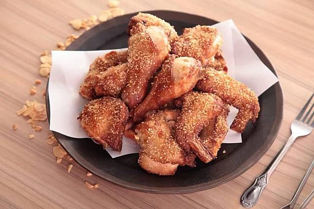 圖片來源：FB@OvenMaru烤頂雞