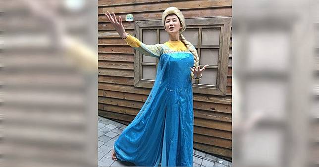 被許孟哲套牢　趙孟姿「禮服照」曝光