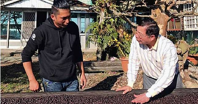 【名醫咖啡秘笈1】原本只喝茶　8年前搭高鐵後移情別戀