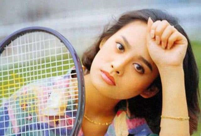 《乘風破浪的姐姐》年輕時舊照對比1：寧靜