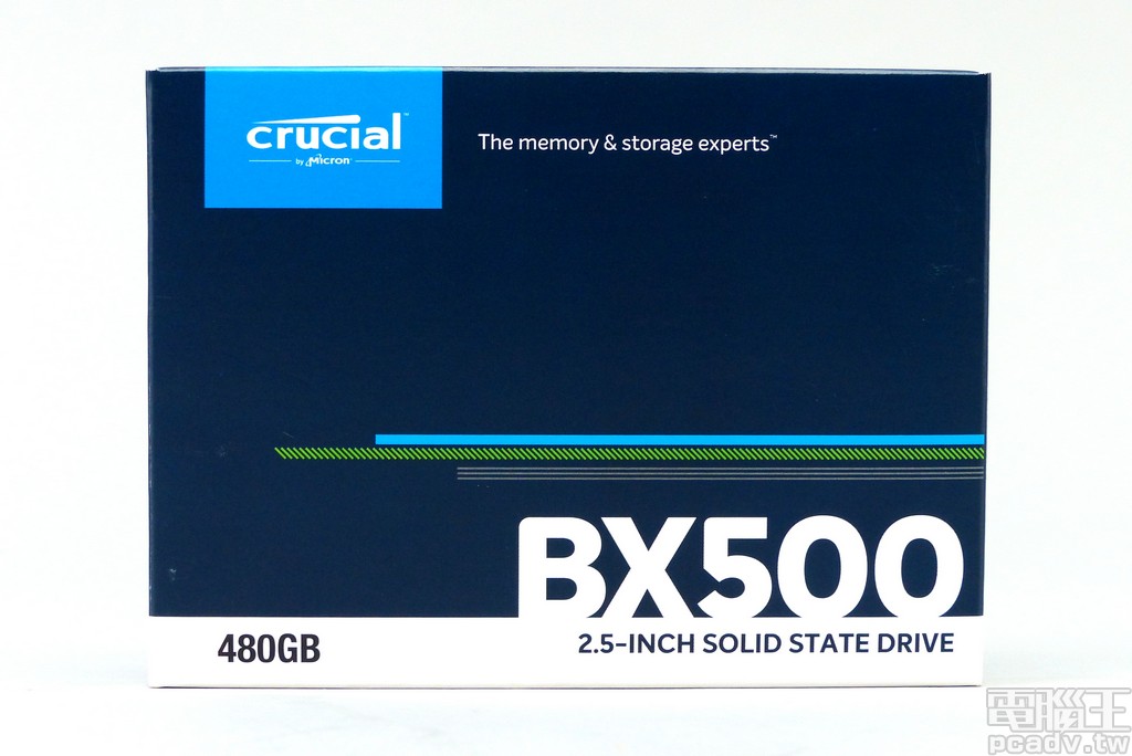 Micron Crucial BX500 外包裝設計語彙依舊，外盒尺寸相對過去版本小了一號