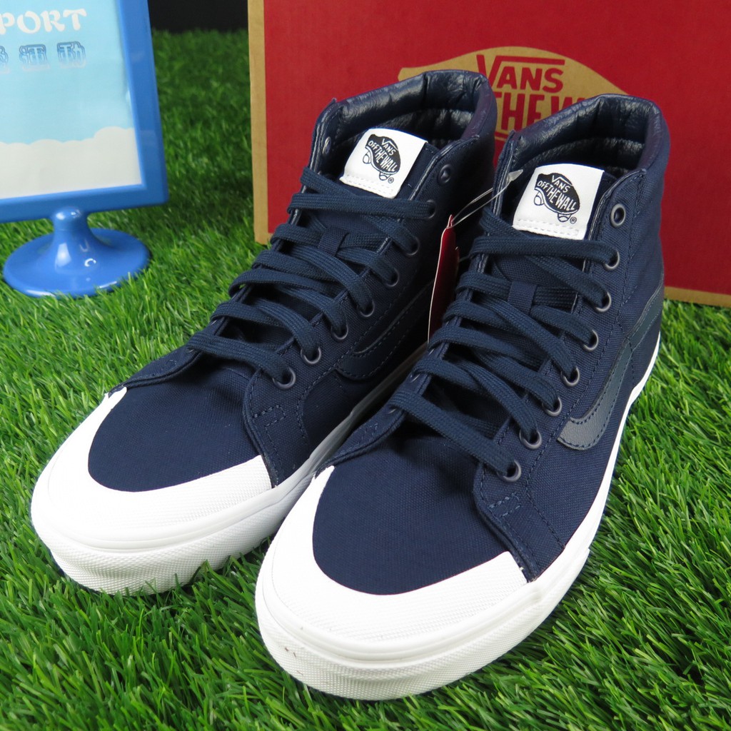 #VANS #iSport #休閒鞋 ◇所有商品皆100%公司正品 全新現貨 販售商品皆開立發票 敬請安心選購☺ ◇下標前 詢問尺寸後可在訂單備註，說明該款US幾號、UK幾號，或者CM 幾公分。 ◇賣