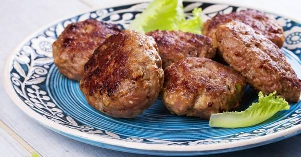 10 Resep Olahan Daging Sapi Sederhana Dan Lezat