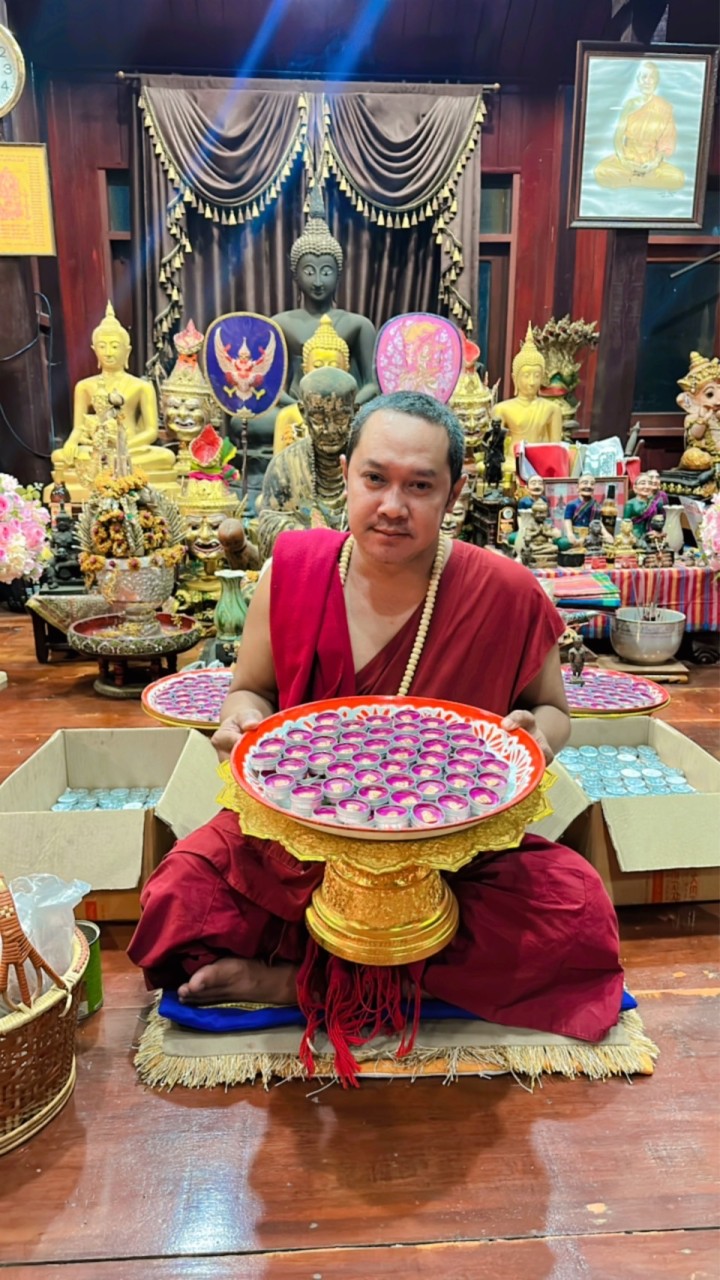 บูชาวัตถุมงคลพระอาจารย์เต่าวัดใหม่สุปดิษฐาราม