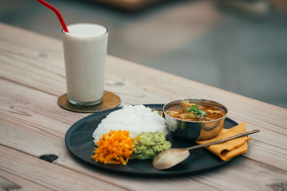 池袋にオープンした 公園内のフードスポット コト ポート が素敵