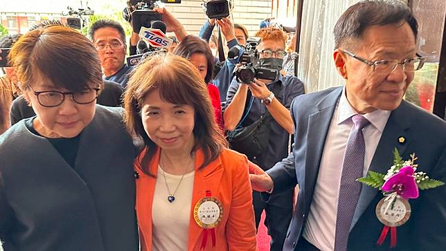 快訊／立院副院長選舉開始 白營立委突現身議場！投票動向受矚目 太報 LINE TODAY