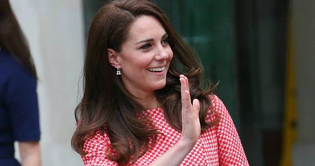 Buat Rambutmu Seperti Kate Middleton dalam Waktu 15 Menit!