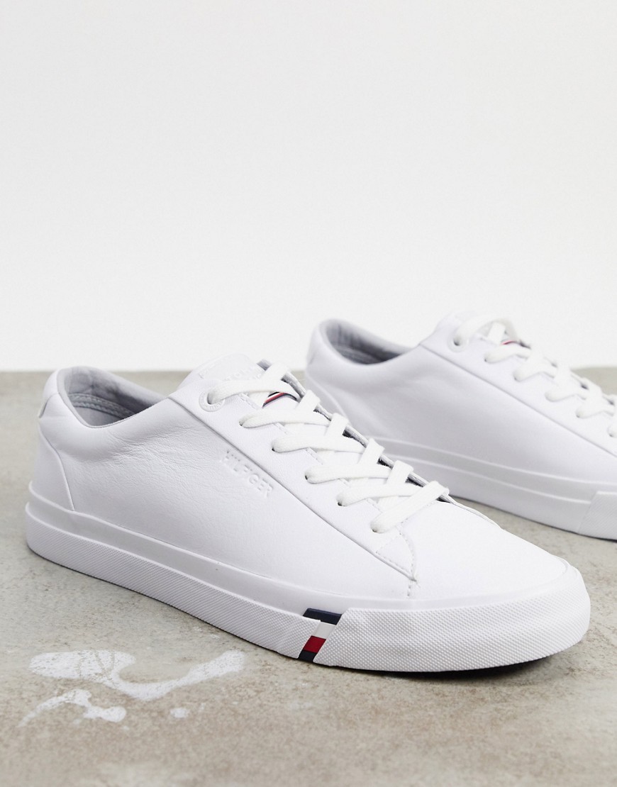 Trainers by Tommy Hilfiger Unboxing potential: considerable Lace-up fastening Padded for comfort Sma