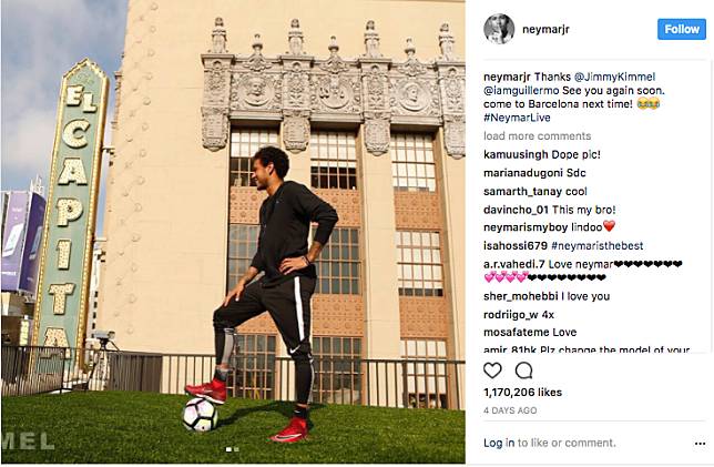 Neymar Cetak Gol Lewati Gedung Bertingkat