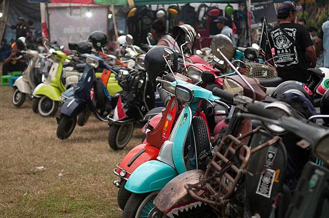 Perlawanan Gigih Vespa 'Mad Max' Bertahan di Jalanan Indonesia