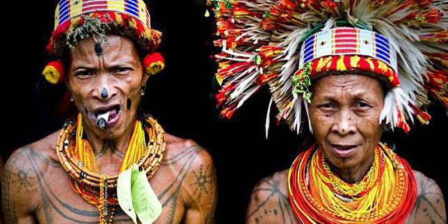 Inilah 5 Suku Primitif Indonesia  yang Terancam Punah