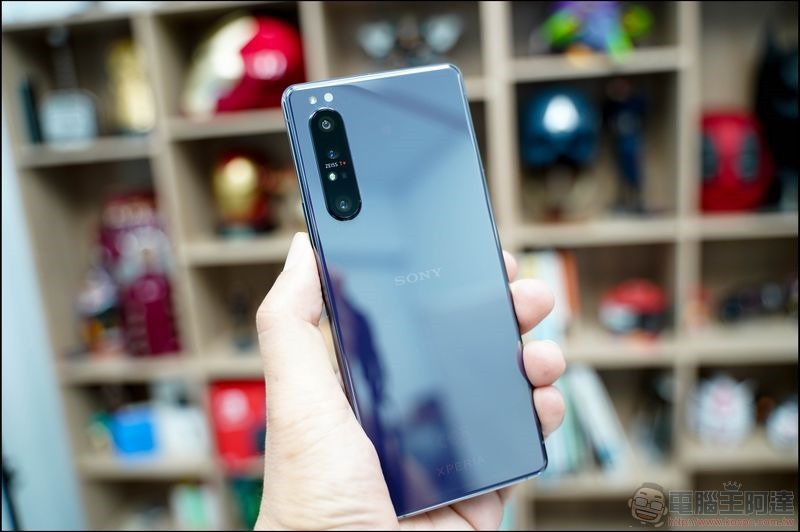Sony Xperia X1 II 開箱 - 17