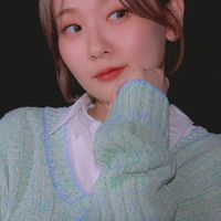 Loboly臉紅的思春期小群