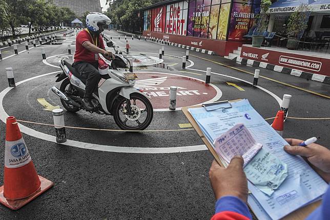 5 Hal Ini Akan Bikin Kamu Menyesal Bikin SIM Lewat Calo