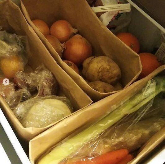 冷蔵庫収納 工夫次第ですっきり収納 冷蔵庫の野菜室 たまひよ Online