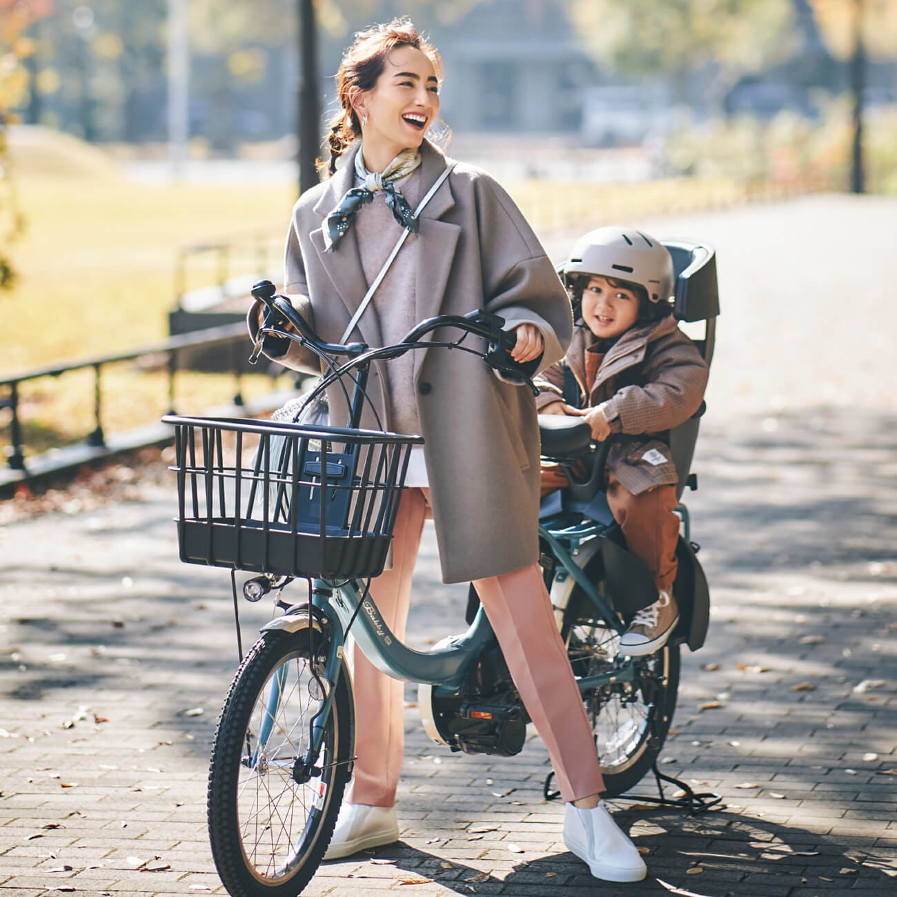 きれい目パンツ自転車